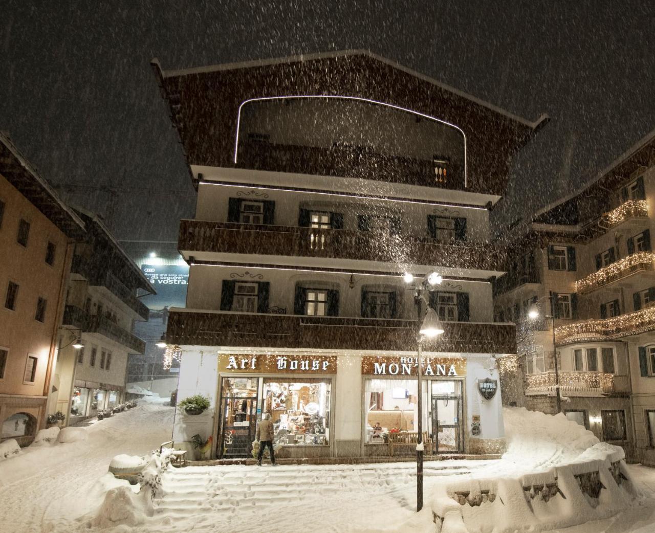 Hotel Montana กอร์ตินาดัมเปซโซ ภายนอก รูปภาพ