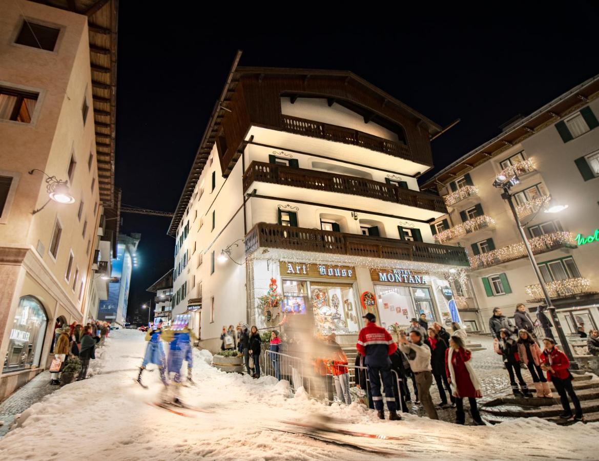 Hotel Montana กอร์ตินาดัมเปซโซ ภายนอก รูปภาพ